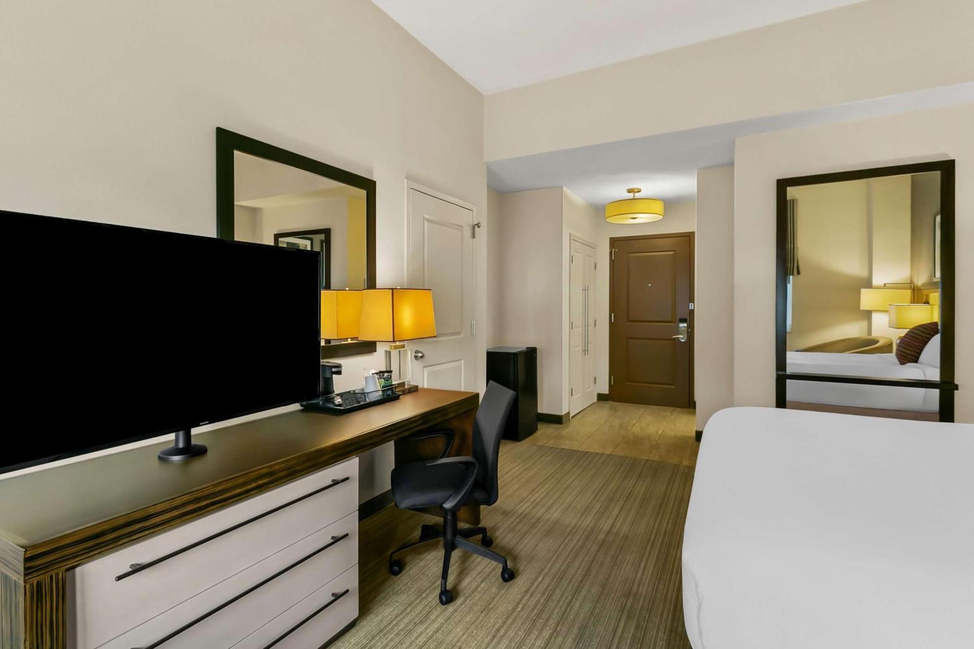 Sonesta Hotel Baltimore Inner Harbor Bagian luar foto