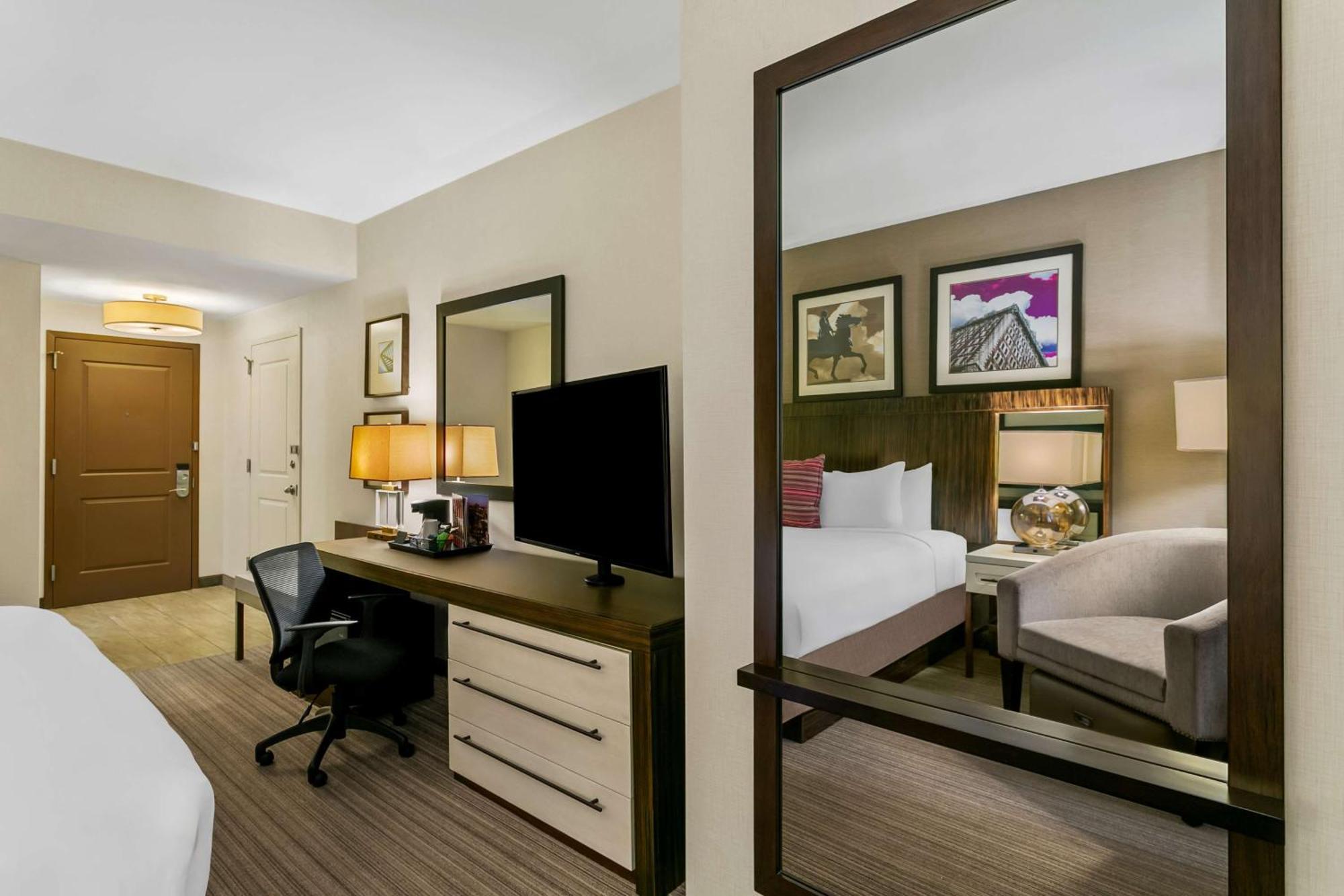 Sonesta Hotel Baltimore Inner Harbor Bagian luar foto